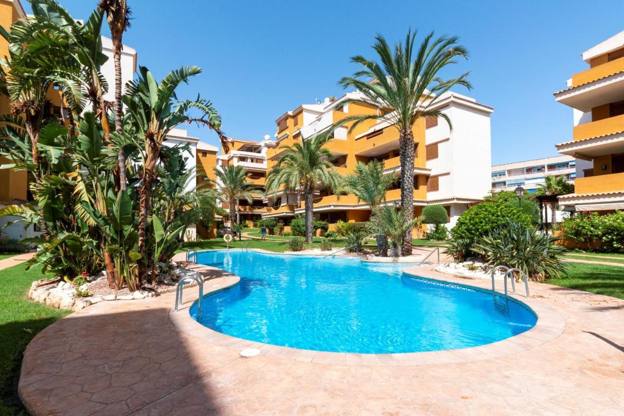 222 Lovely 3 Pools Home - Alicante Holiday Torrevieja Eksteriør billede